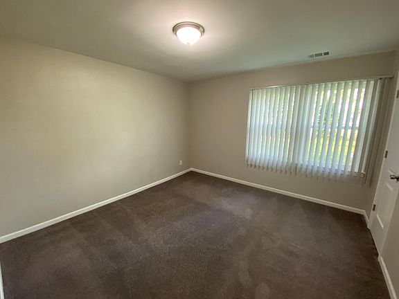 5th image of 18W277 Sidney Ave