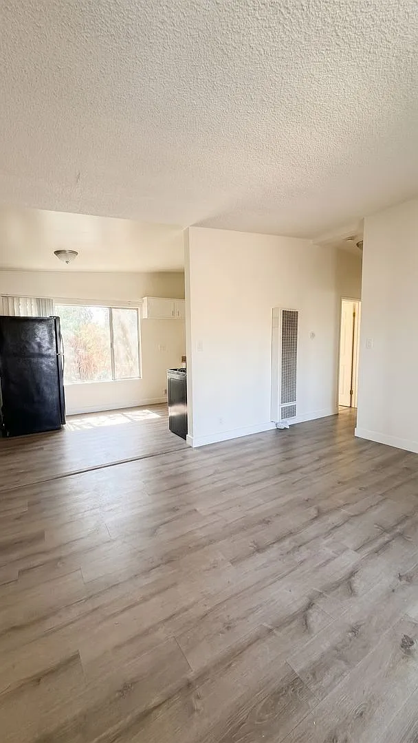 4709 S. Figueroa St. — Photo 1