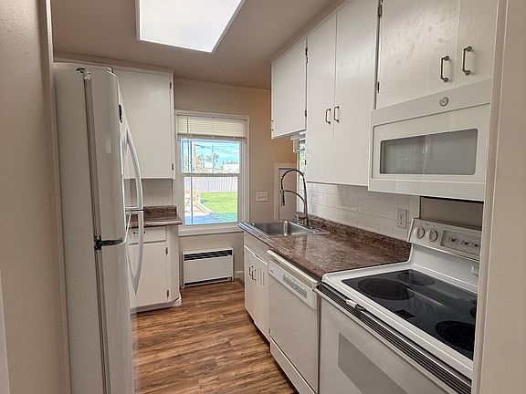 5th image of 1518 Mahan Ave #1518