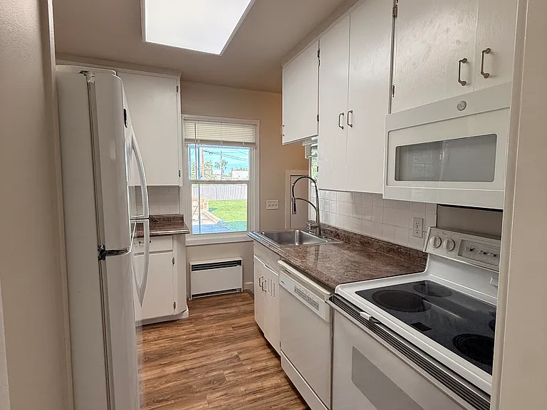 1518 Mahan Ave #1518 — Photo 5