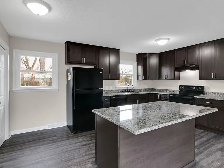 3610 Gale Ln — Photo 9