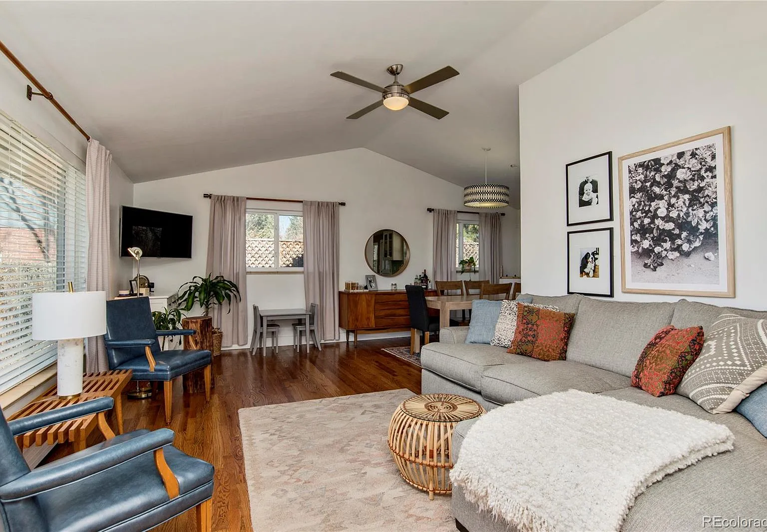 4 bed, 2.5 bath, 1876 sqft, $3,800 — Photo 2