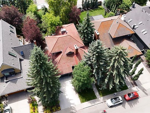 2nd image of 521 N 30th Ave SW