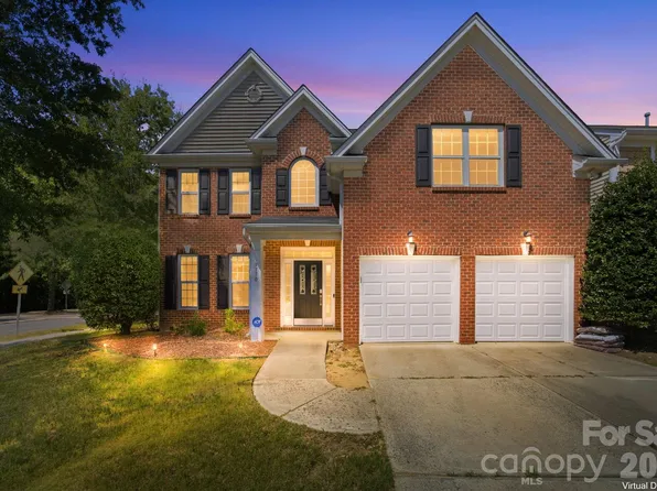 9770 Turning Wheel Dr, Charlotte, NC 28214