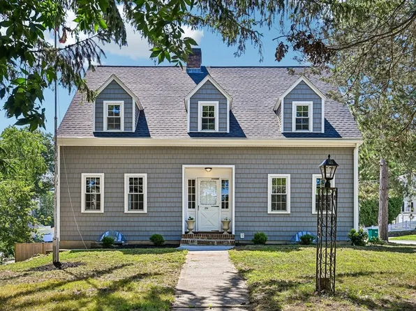 254 Russell St, Woburn, MA 01801