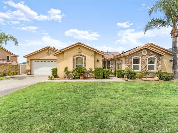 6792 N Ofelia Dr, San Bernardino, CA 92407