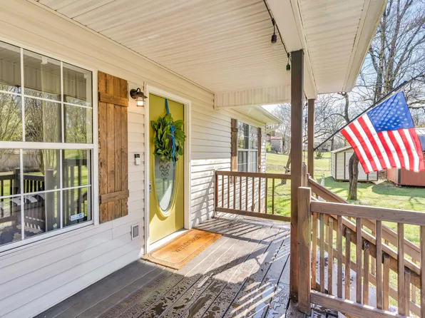 804 Schmidt Rd, Rossville, GA 30741