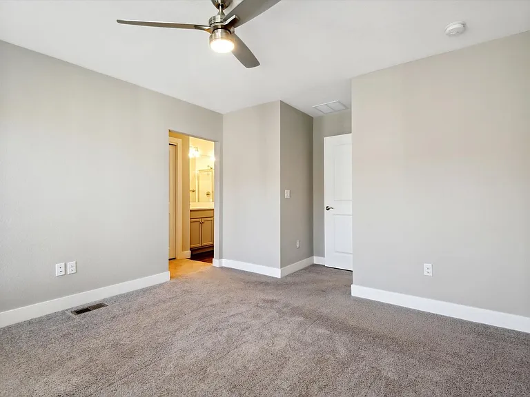 Creekline Townhomes — Photo 49