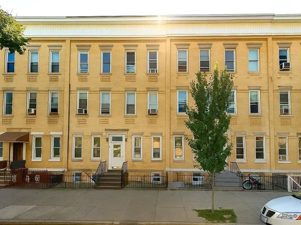 652 73rd St, Brooklyn, NY 11209
