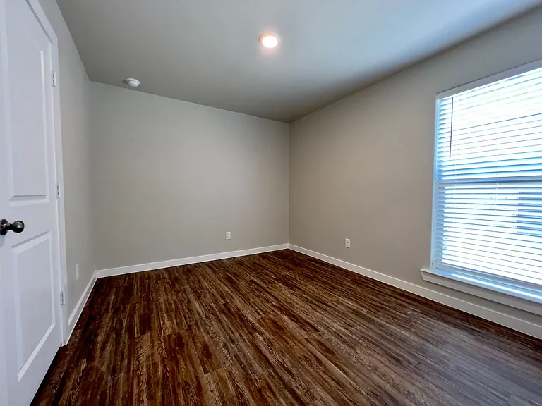 2132 Kirksey Ave — Photo 16