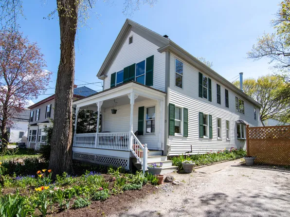 21 Pine Street, Lisbon, ME 04252