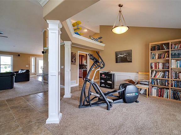 5th image of 117 Eagle Ridge Dr
