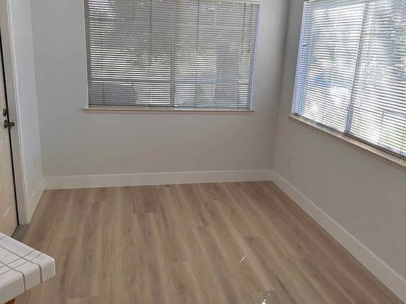5th image of 5662 Murrell St