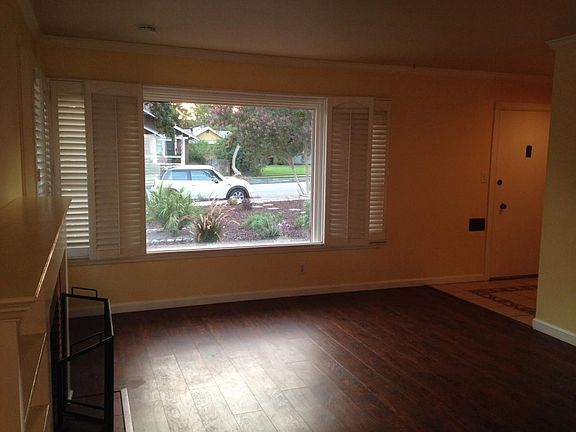 5th image of 166 N Alta Vista Ave