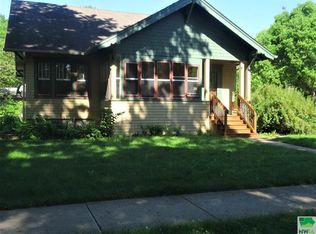 24 S Pine St, Vermillion, SD 57069