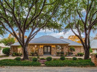 7024 Golden Gate Dr E, Fort Worth, TX 76132