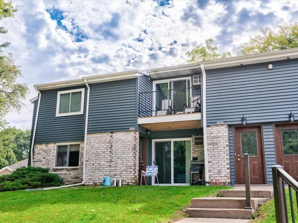 1006 Whispering Pines Way, Fitchburg, WI 53713