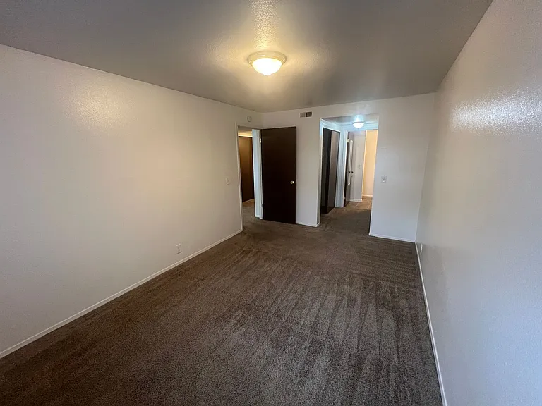 4693 S Brookwillow Cv #B — Photo 13