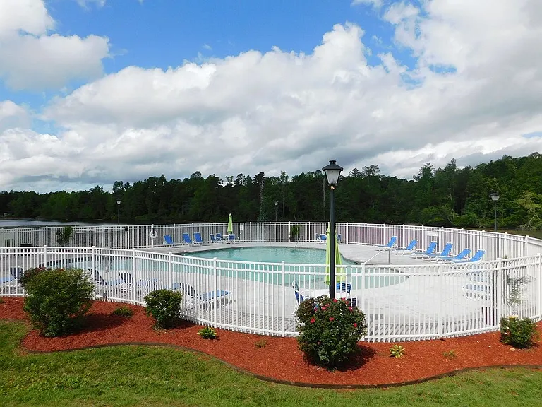 Woodlake (NC) — Photo 24