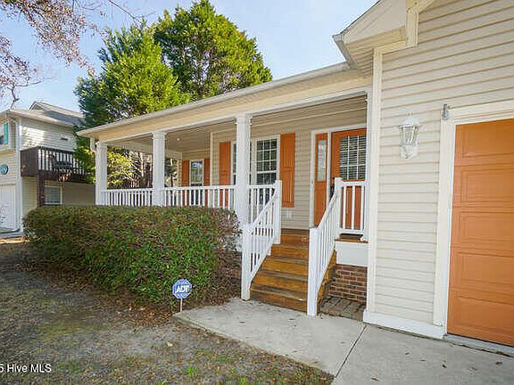 5th image of 220 NE 36th Street