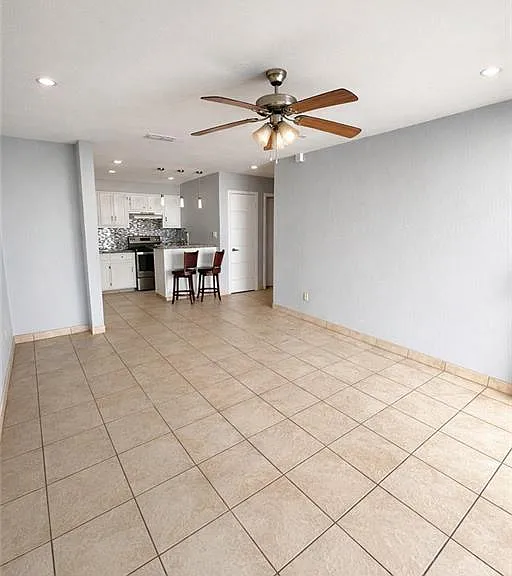 312 Gastel Cir #3 — Photo 4