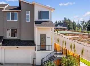 16063 Serres Farms Way, Oregon City, OR 97045