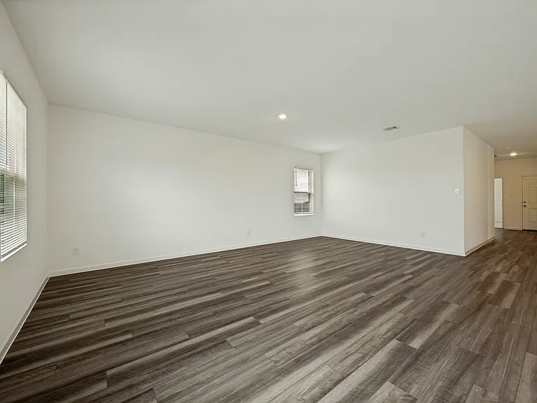 1425 Elliott Rd — Photo 6