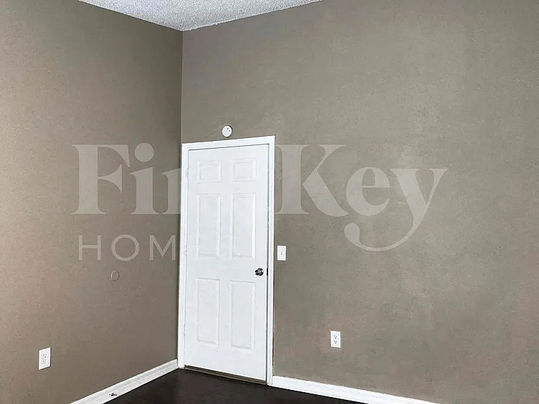 6524 Viewpoint Ct — Photo 8