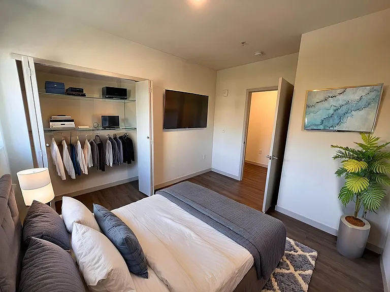 4801 Fauntleroy Apartments — Photo 60