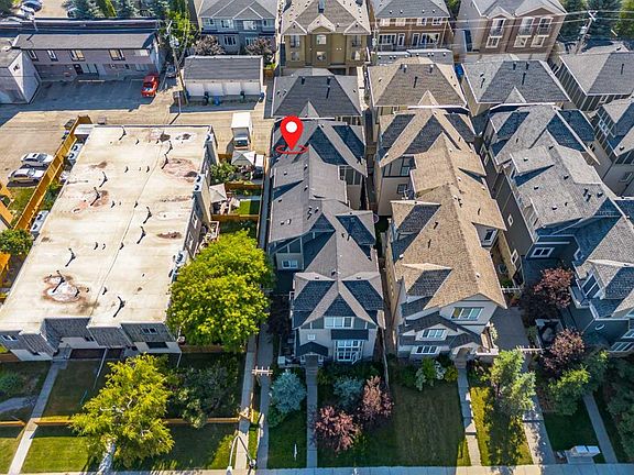 3rd image of 2416 W 30th St SW #4