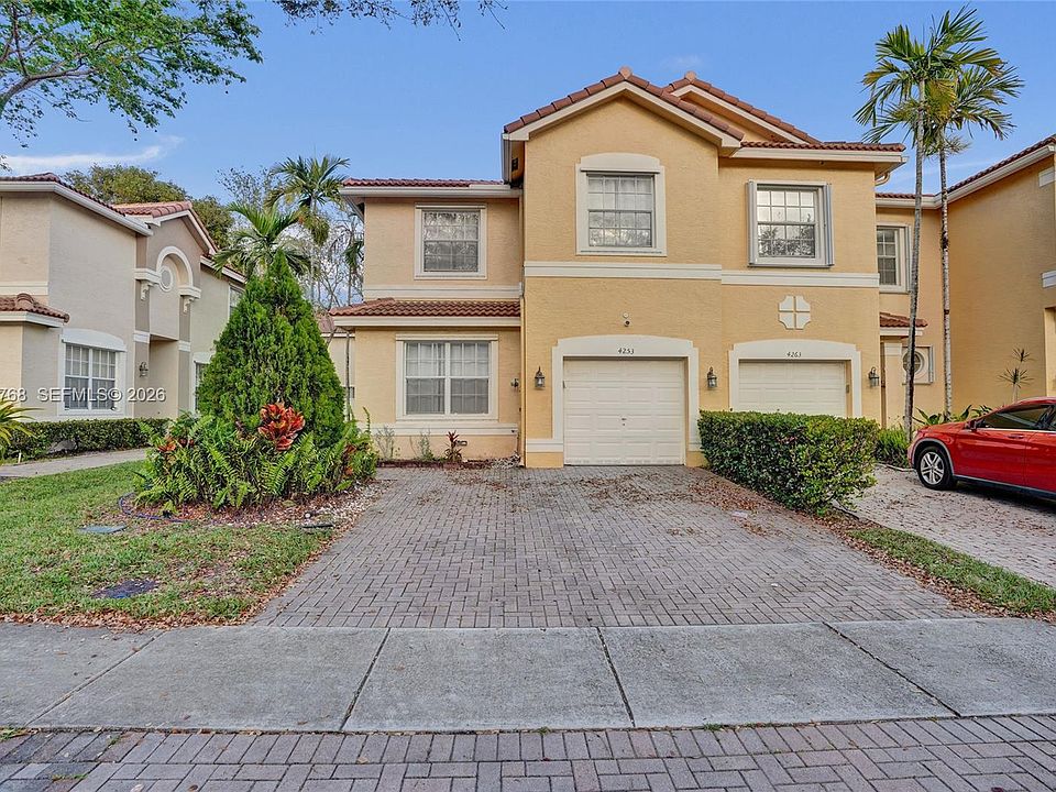 1st image of 4253 SW 124th Ter