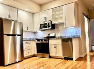 119 E Beverley St #206, Staunton, VA 24401