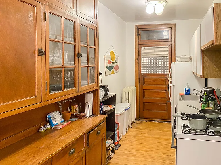 1478 W Byron St — Photo 22