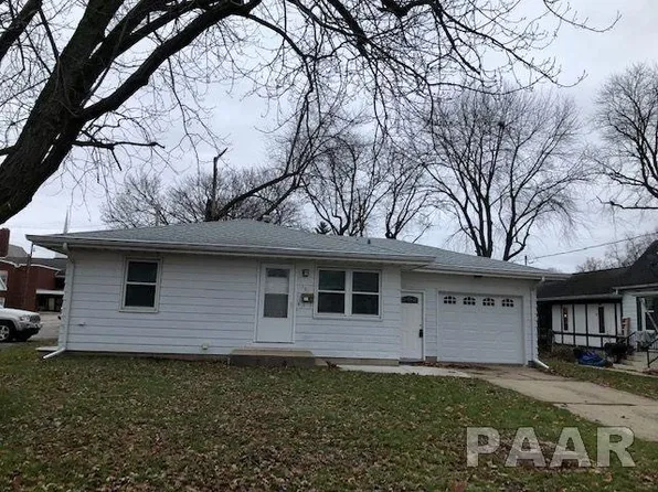 107 S High St, Washington, IL 61571