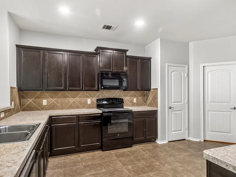 3814 Spring Run Ln — Photo 19