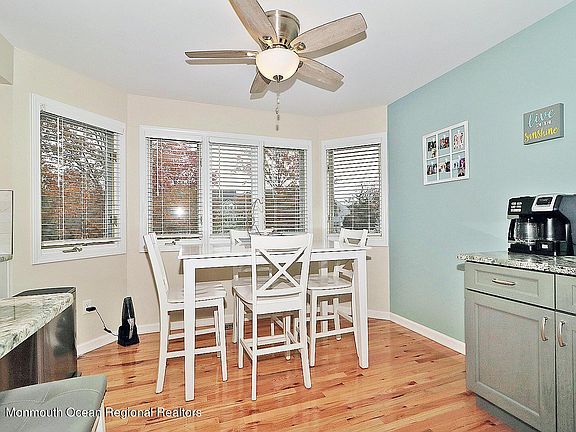4th image of 394 Begonia Ct #3904