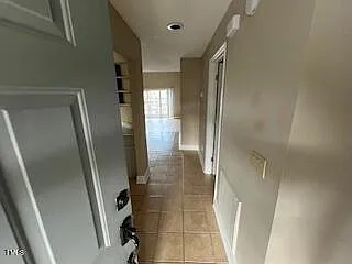 3 bed, 2.5 bath, 1622 sqft, $2,100 — Photo 2