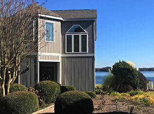 128 Lake Ridge Dr, Ninety Six, SC 29666