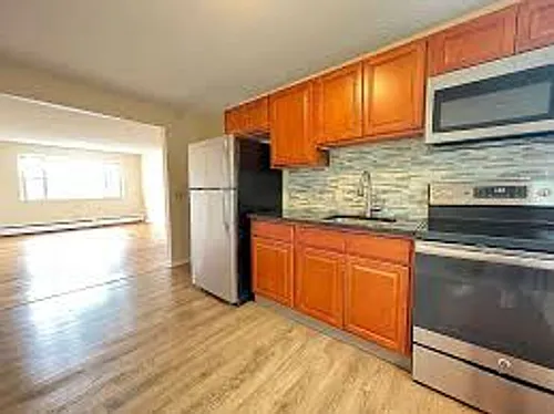 161 W Spring St #B3 Photo 1 161 W Spring St #B3 Photo 1