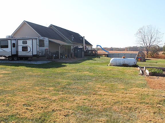4th image of 6950 W County Road 275 N
