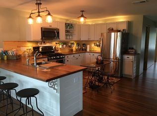 2742 Cottage Ln, Harsens Island, MI 48028
