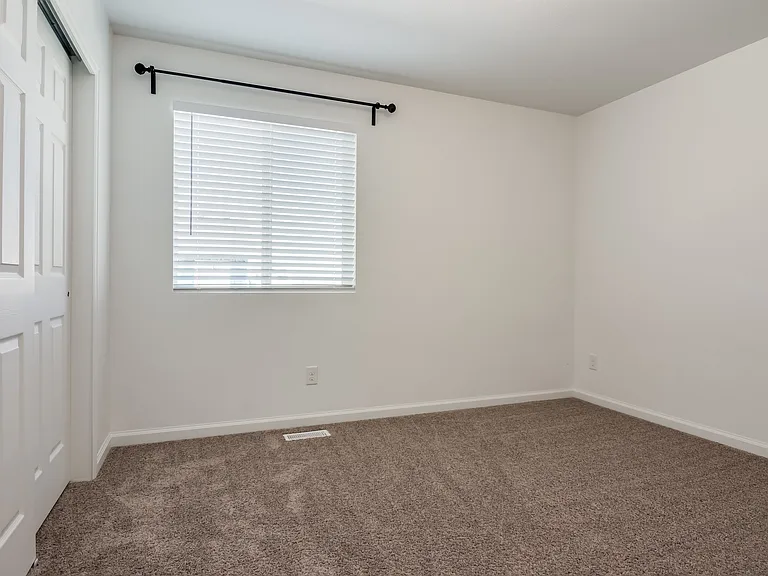 6450 Black Ridge Dr — Photo 9