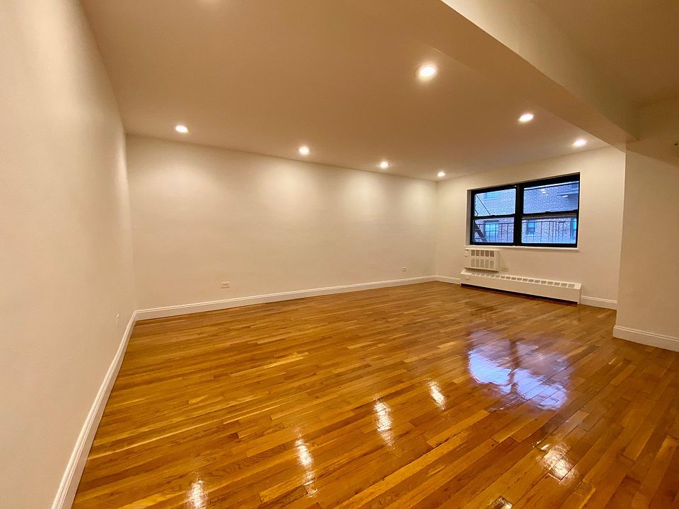 1st image of 14945 Northern Blvd APT 5M