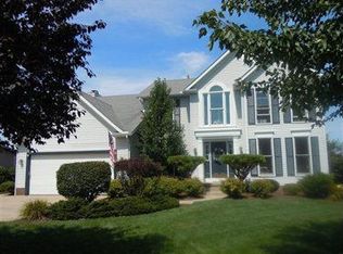 543 Republic Dr, Northfield, OH