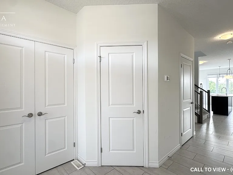 1736 Finley Cres — Photo 5