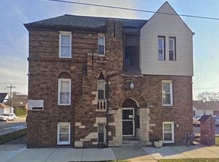 7542 Manor St, Dearborn, MI 48126