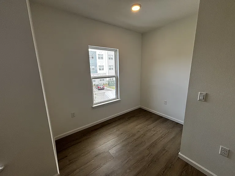 1209 Southstation Pl — Photo 5