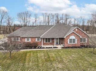 1624 W Country Manor Ln, Anderson, IN 46013