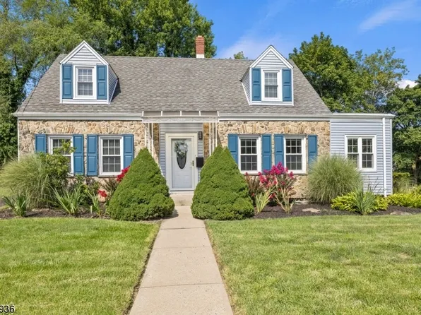 345 N 9Th Ave, Manville Boro, NJ 08835