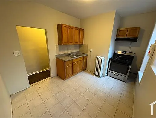 220 Roseville Ave #400 — Photo 1